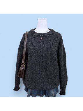 90s Aran Crafts capsule basic irish wool cable knit cardigan